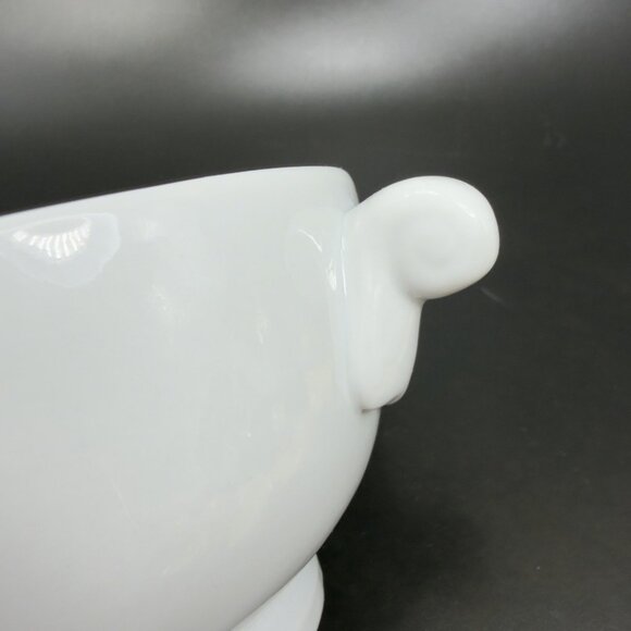 Over And Back Stoneware Ceramic Bowl Dish Set 2 Bowls With Handles White Dishes - Picture 7 of 13